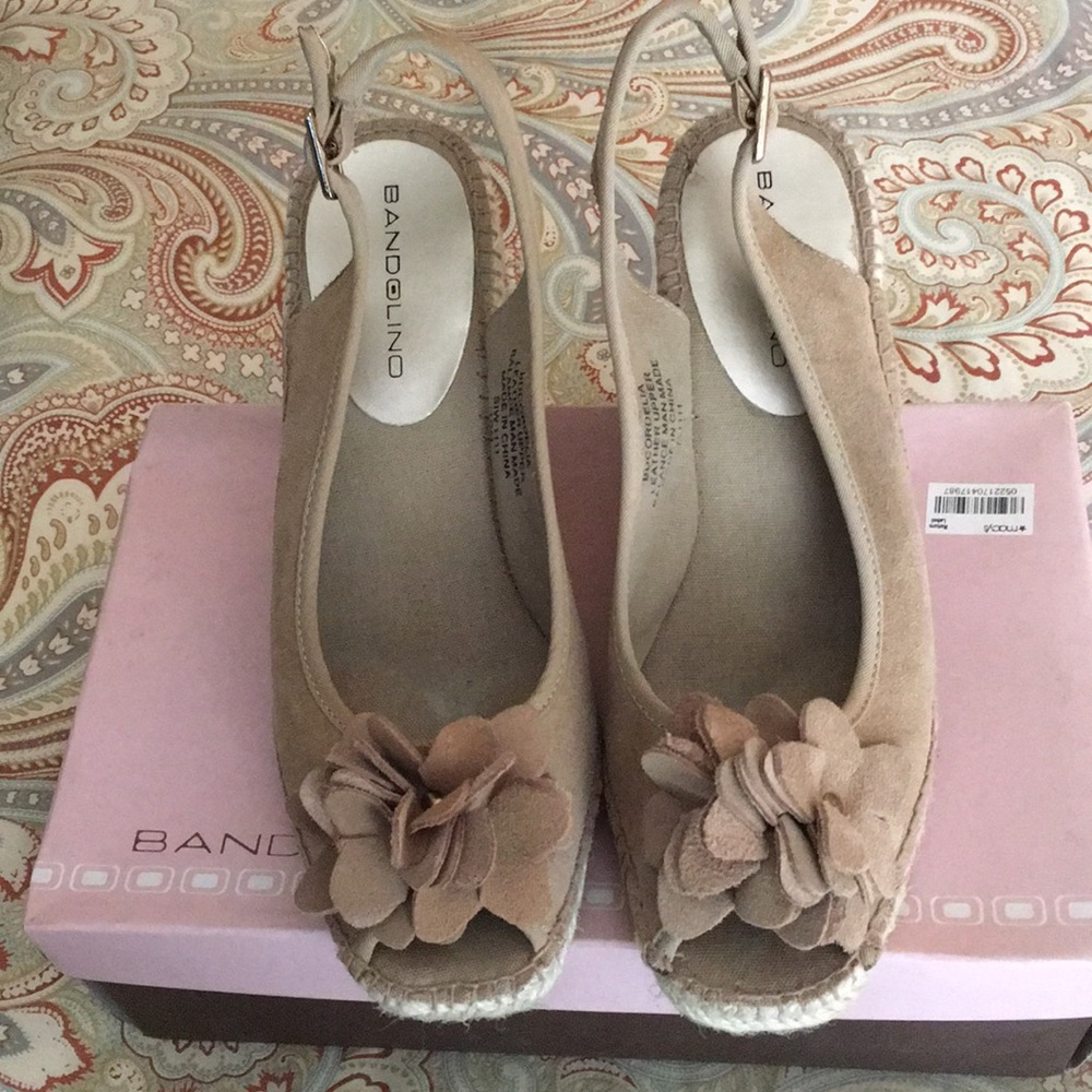 Bandolino wedges